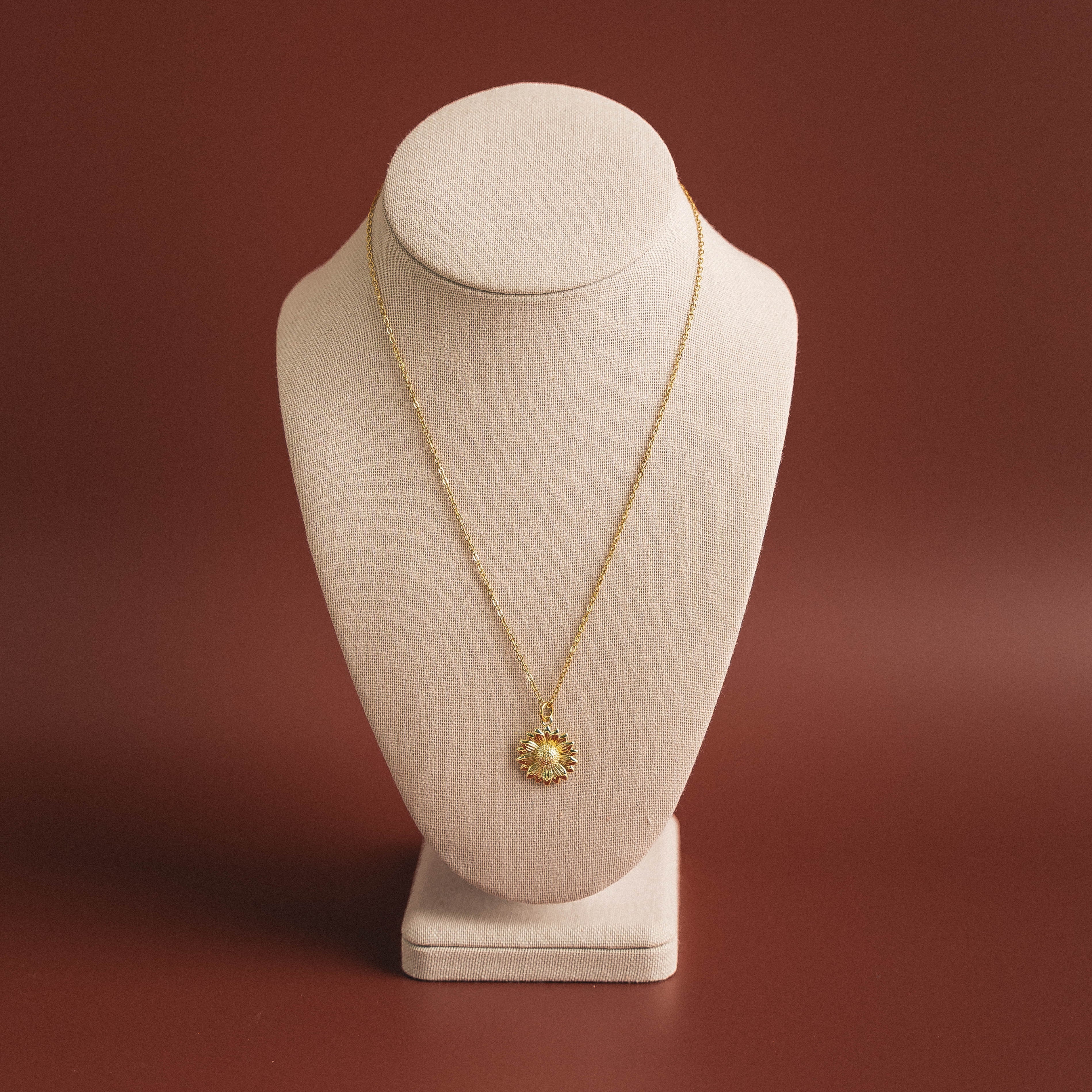 26.04.06AltruJewelryC109796-Copy1.jpg
