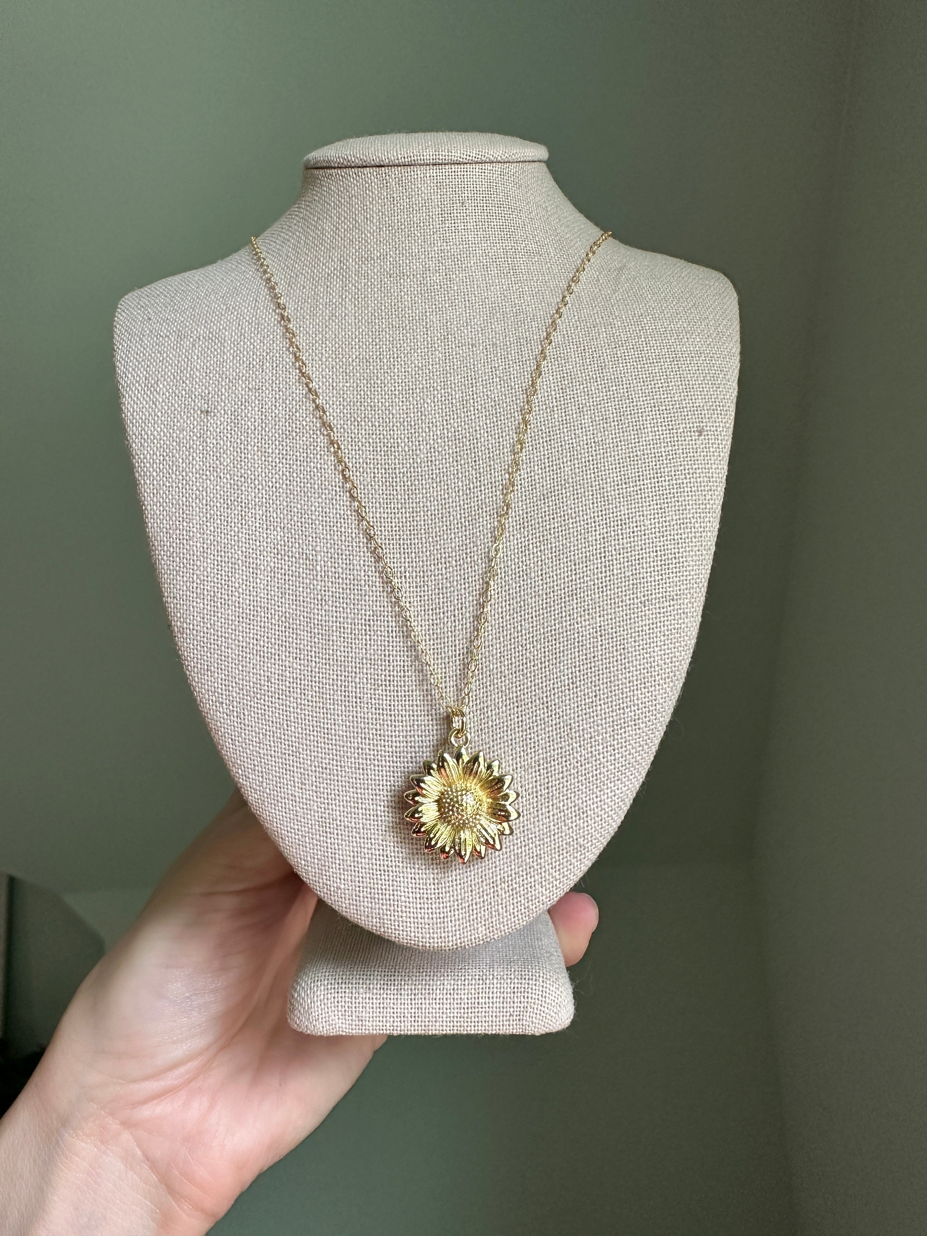 SunnyStrong Sunflower Necklace
