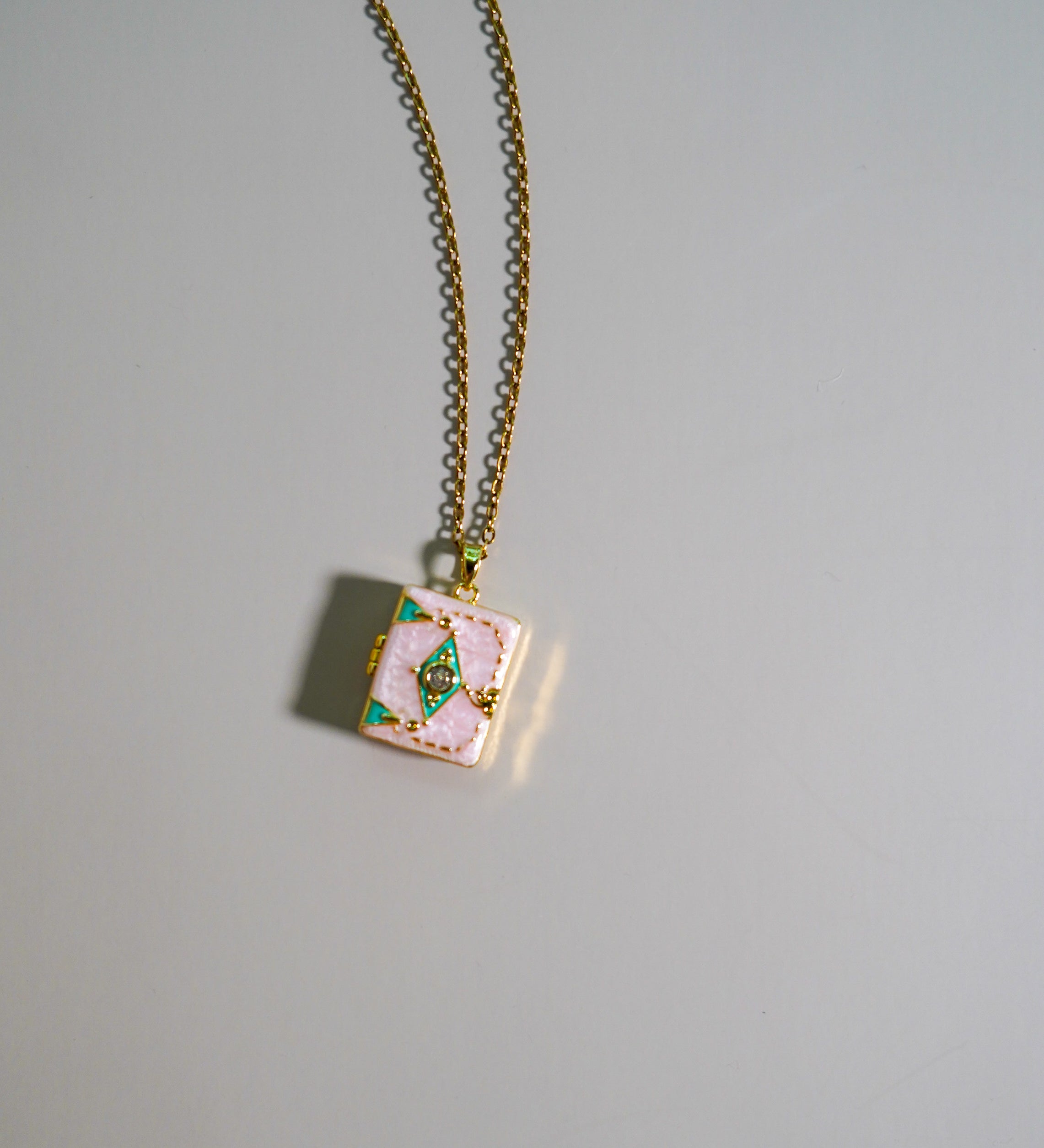 booklocket1.jpg
